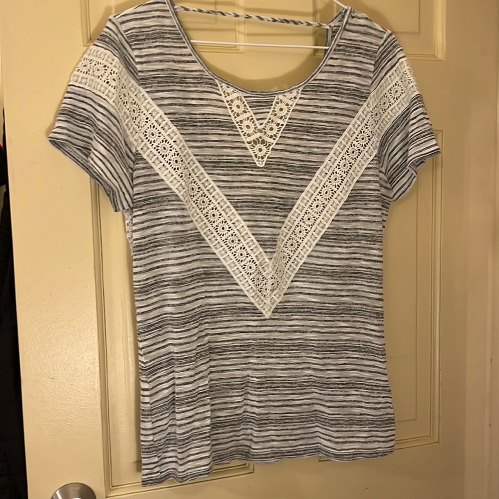 Gray and white open back shirt